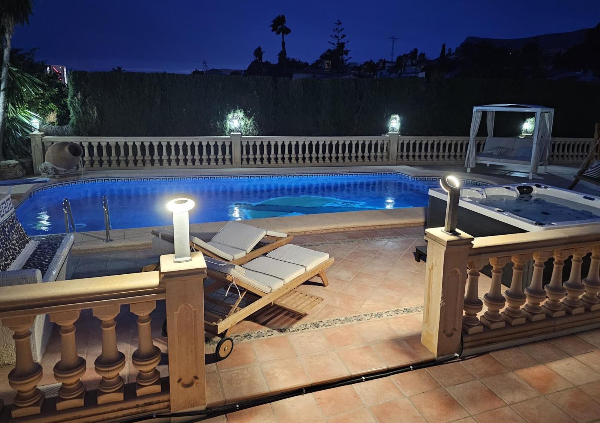 Luxury Villa - Pool, Hot Tub, Aircon, Tvs, Home Cinema, Office, Gbit Internet, Sports Equipment Κάλπε Εξωτερικό φωτογραφία