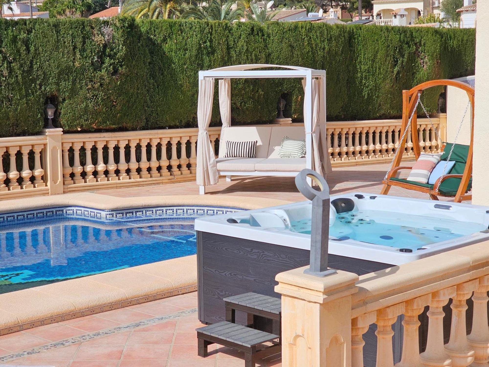 Luxury Villa - Pool, Hot Tub, Aircon, Tvs, Home Cinema, Office, Gbit Internet, Sports Equipment Κάλπε Εξωτερικό φωτογραφία